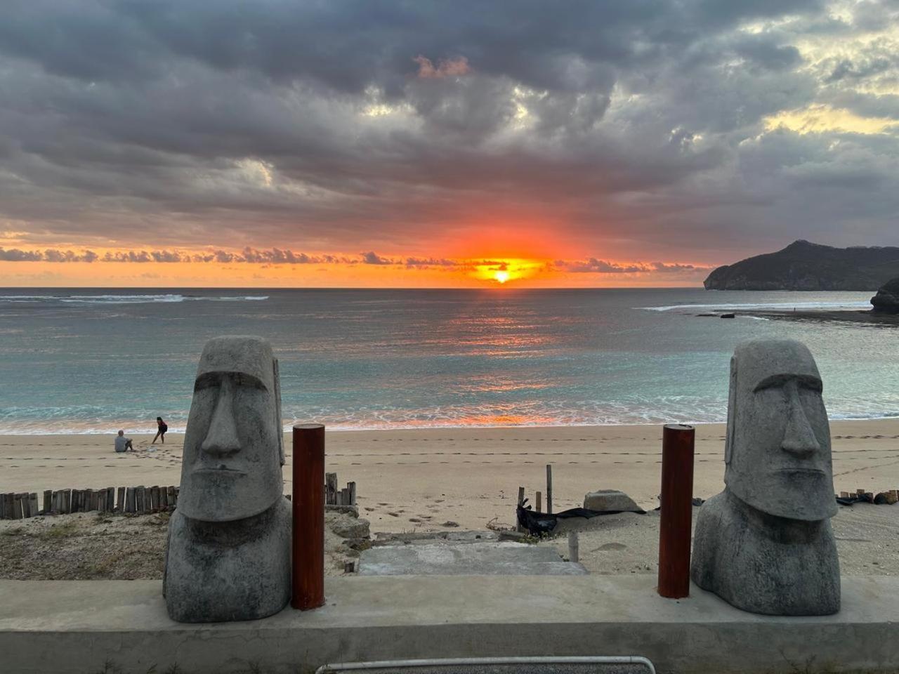 Mama Nings Beach Hotel Sekongkang 外观 照片