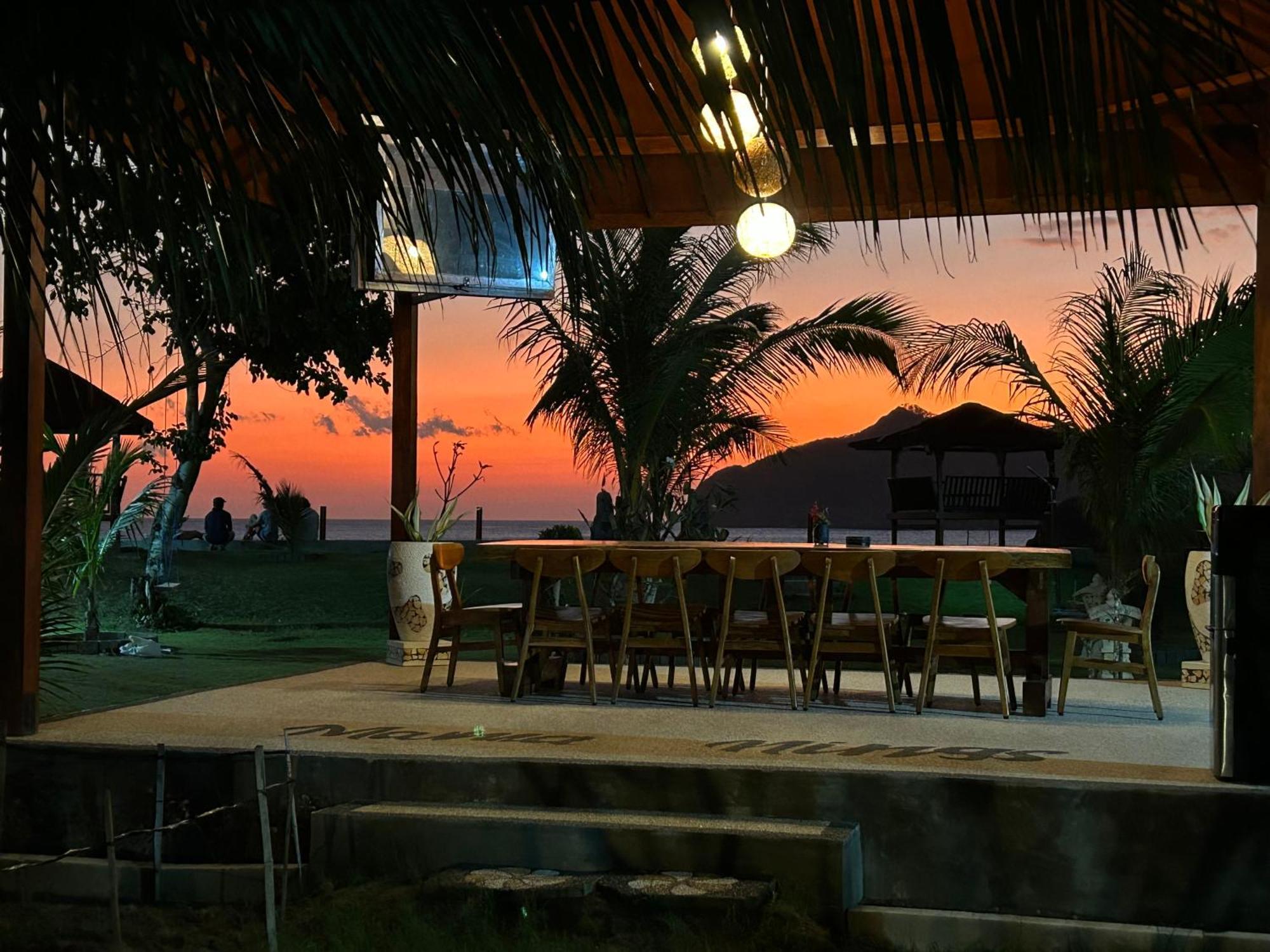 Mama Nings Beach Hotel Sekongkang 外观 照片