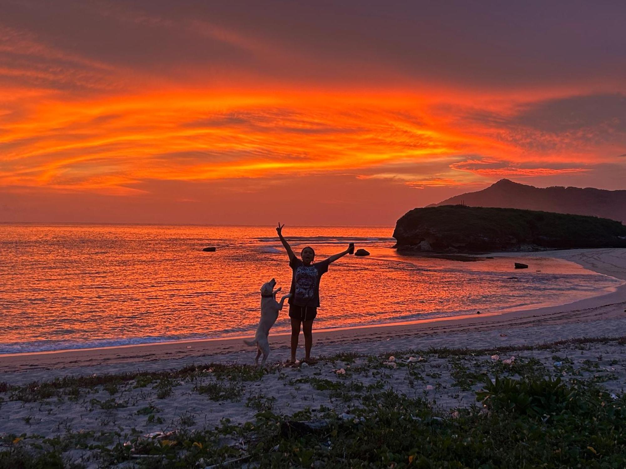 Mama Nings Beach Hotel Sekongkang 外观 照片