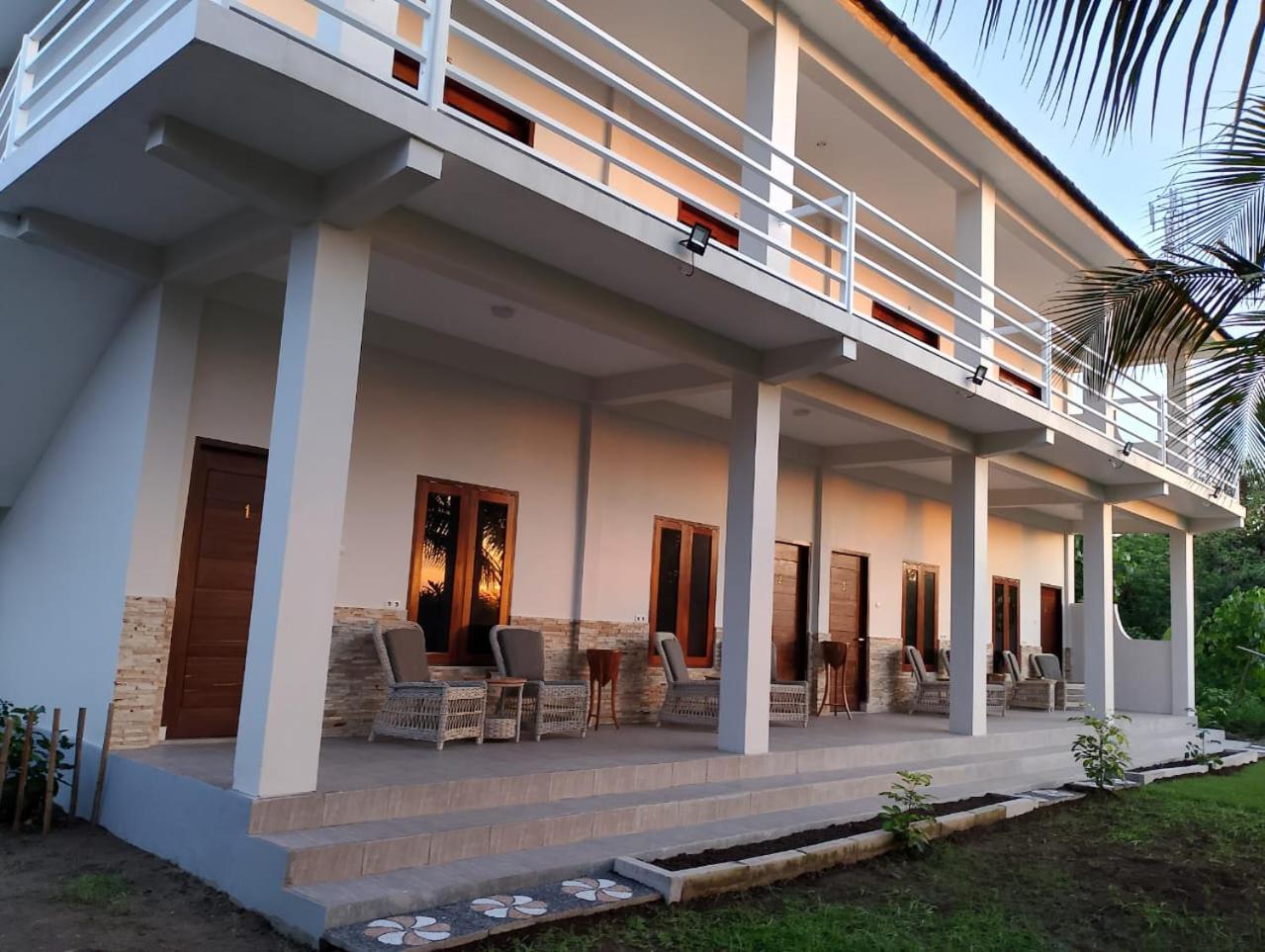 Mama Nings Beach Hotel Sekongkang 外观 照片