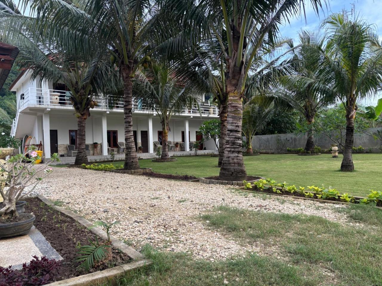 Mama Nings Beach Hotel Sekongkang 外观 照片